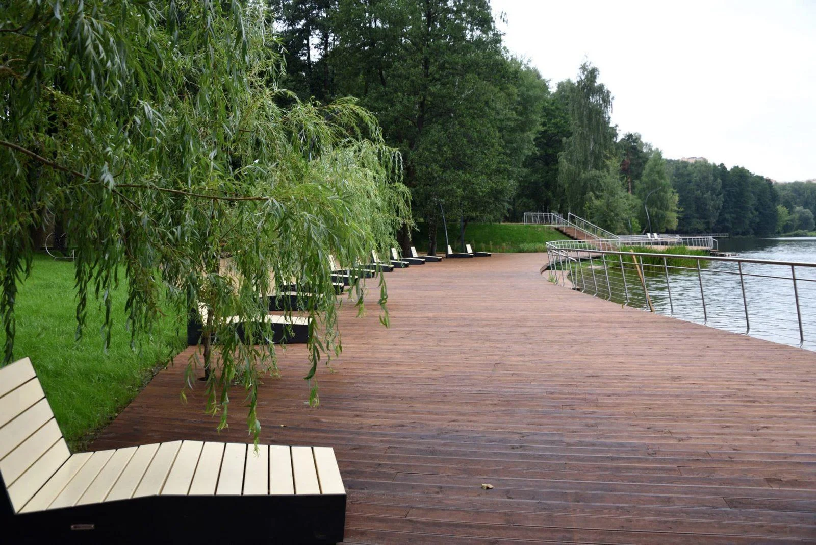 Аренда больших и малых деревянных беседок в “Пехорка Парк”