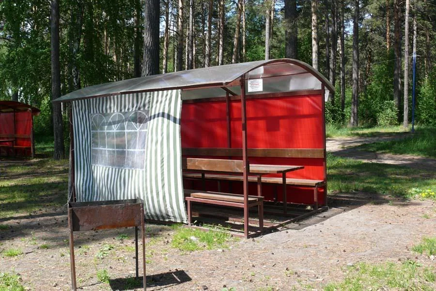 Маленькие беседки до 15 человек на базе отдыха «Азимут-Н»