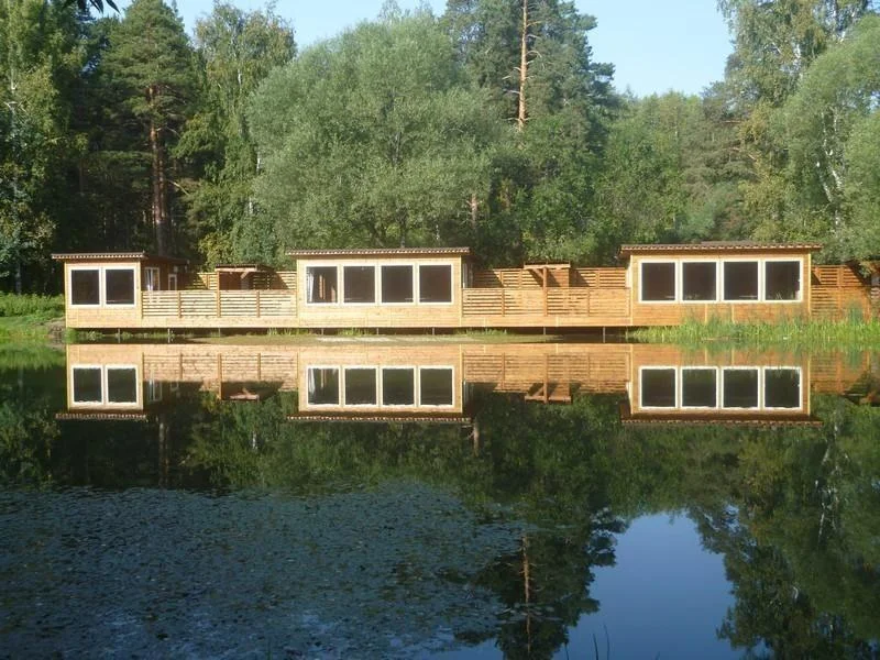 Беседки у воды с мангалами до 10 человек в Парке Победы