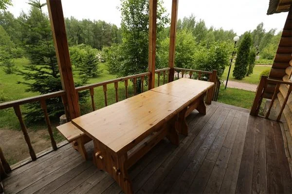 Летняя терраса на территории парка Лосиный Остров