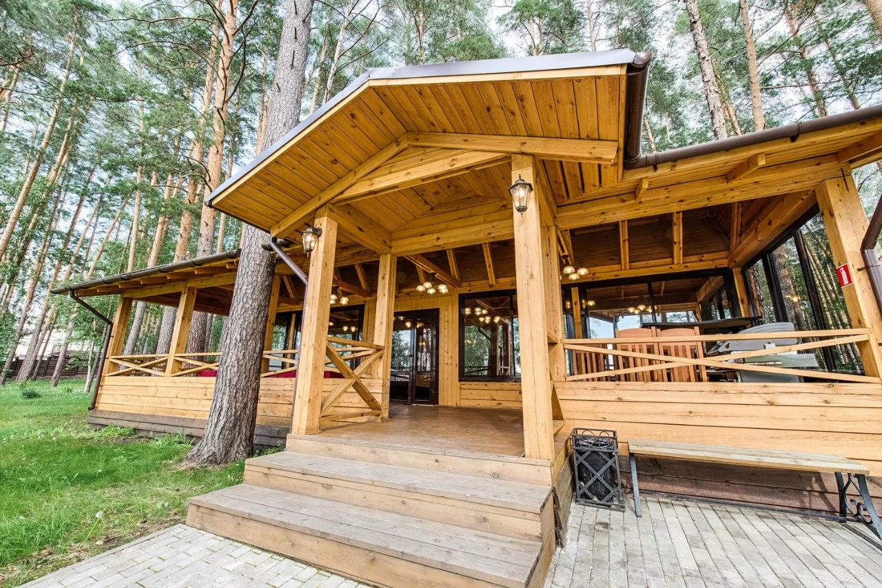 Банкетный зал в аренду на 25 человек в Свердловской области — «Гринвальд»