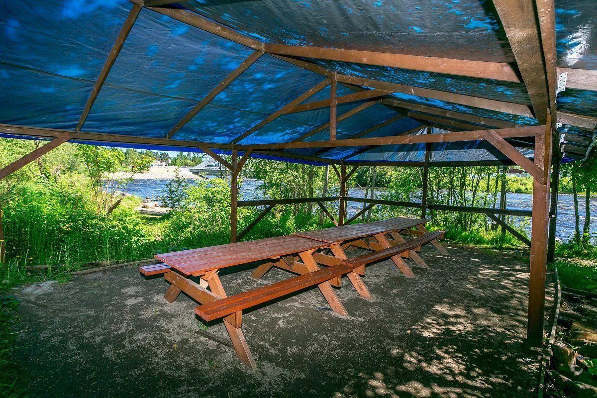 Навес для компании на 30 человек в Лосево. База отдыха «Кивиниеми».