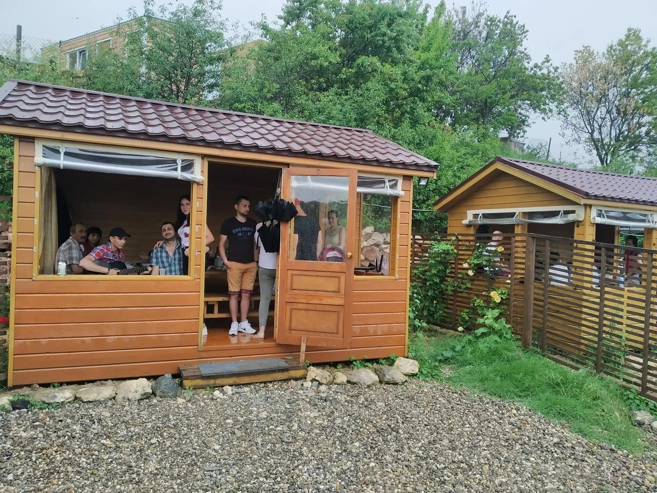 Теплые беседки на 10 человек для проведения праздничных мероприятий