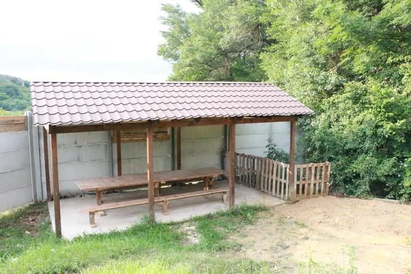 Отдых в уютных беседок усадьбы межгорье для компаний от 6 до 30 человек