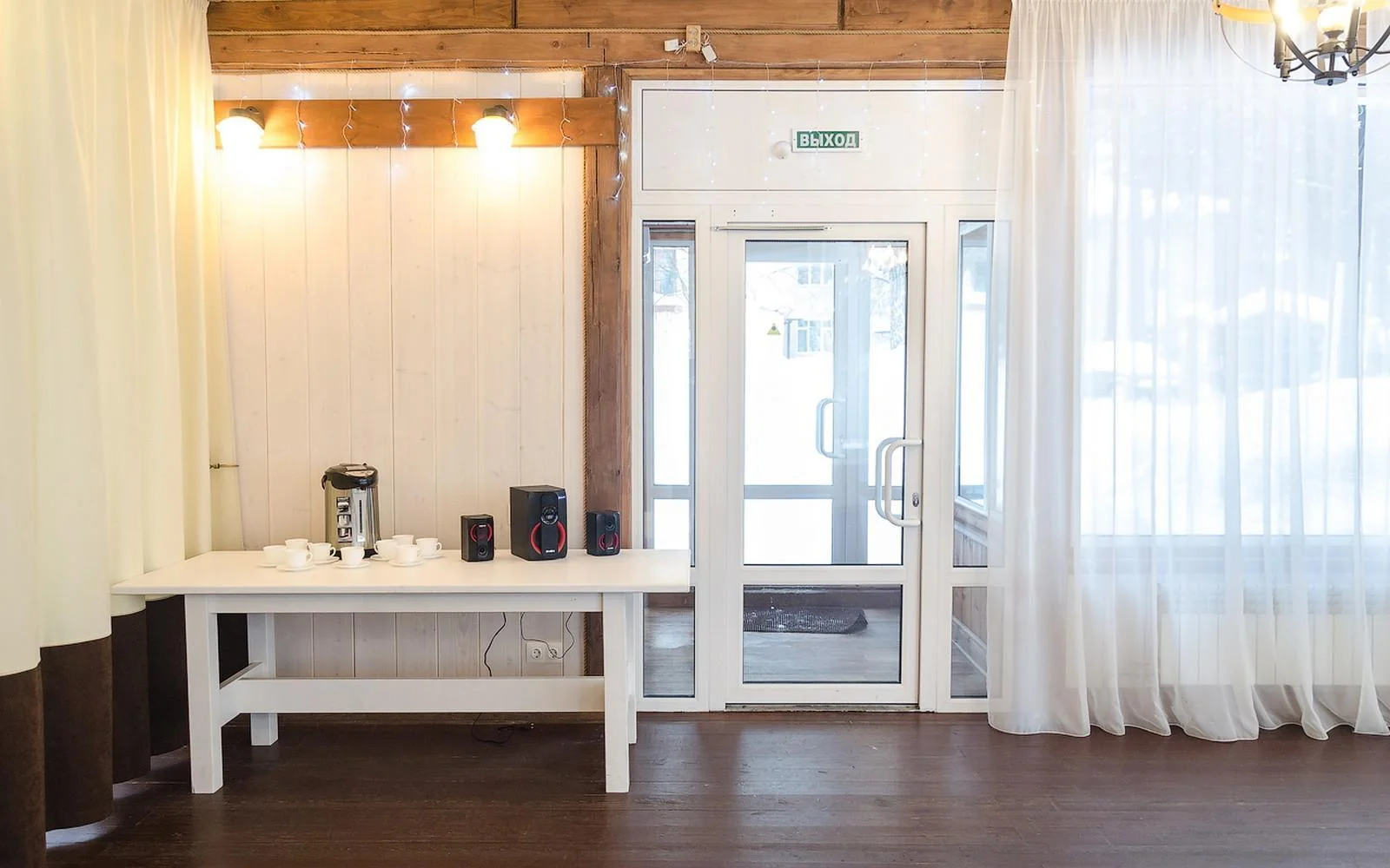 Уютная беседка на 30 человек с мангалом в Томске — Комплекс отдыха «Академия»