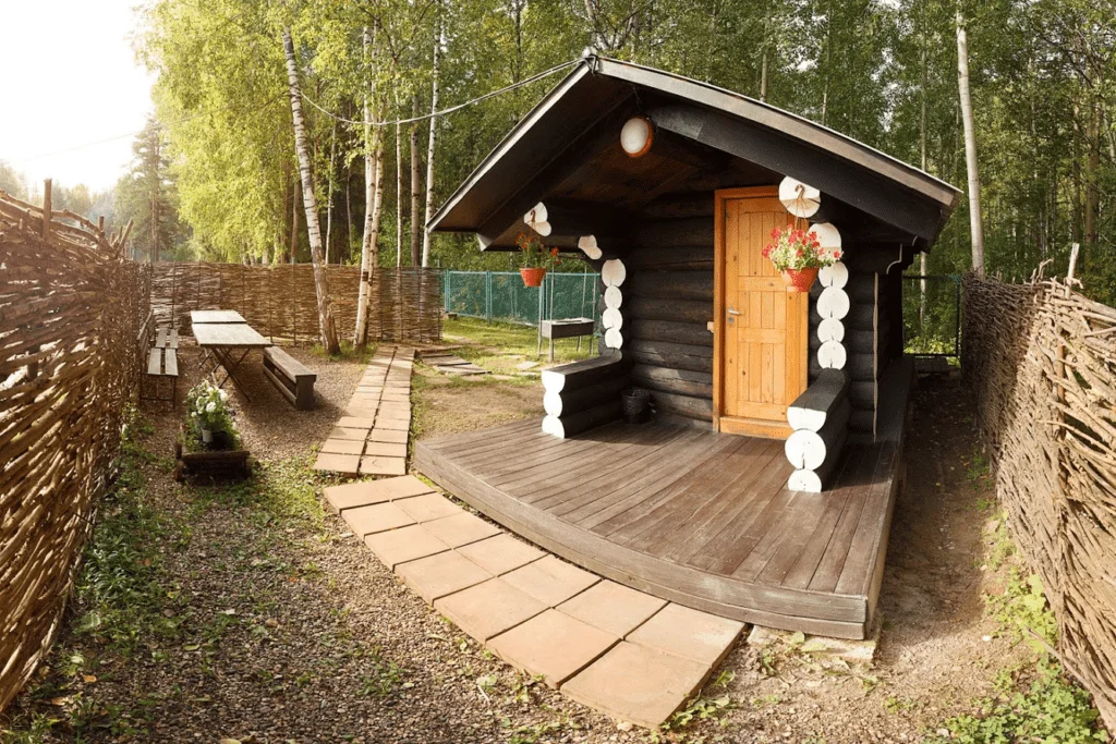 Аренда домика с мангалом на территории спортивно-развлекательном комплексе «Австерия»