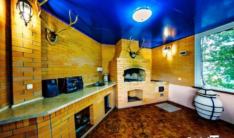 Беседки в аренду на территории гостиницы “Максим”