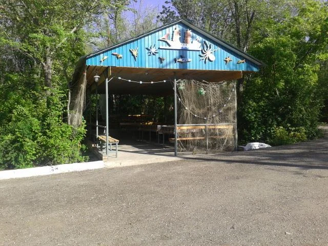 Большая беседка на турбазе Атаманский хутор