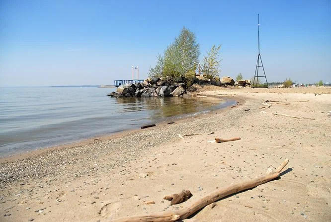 Открытая площадка с шатром, 25-30 посадочных мест Парк отдыха «Звезда»