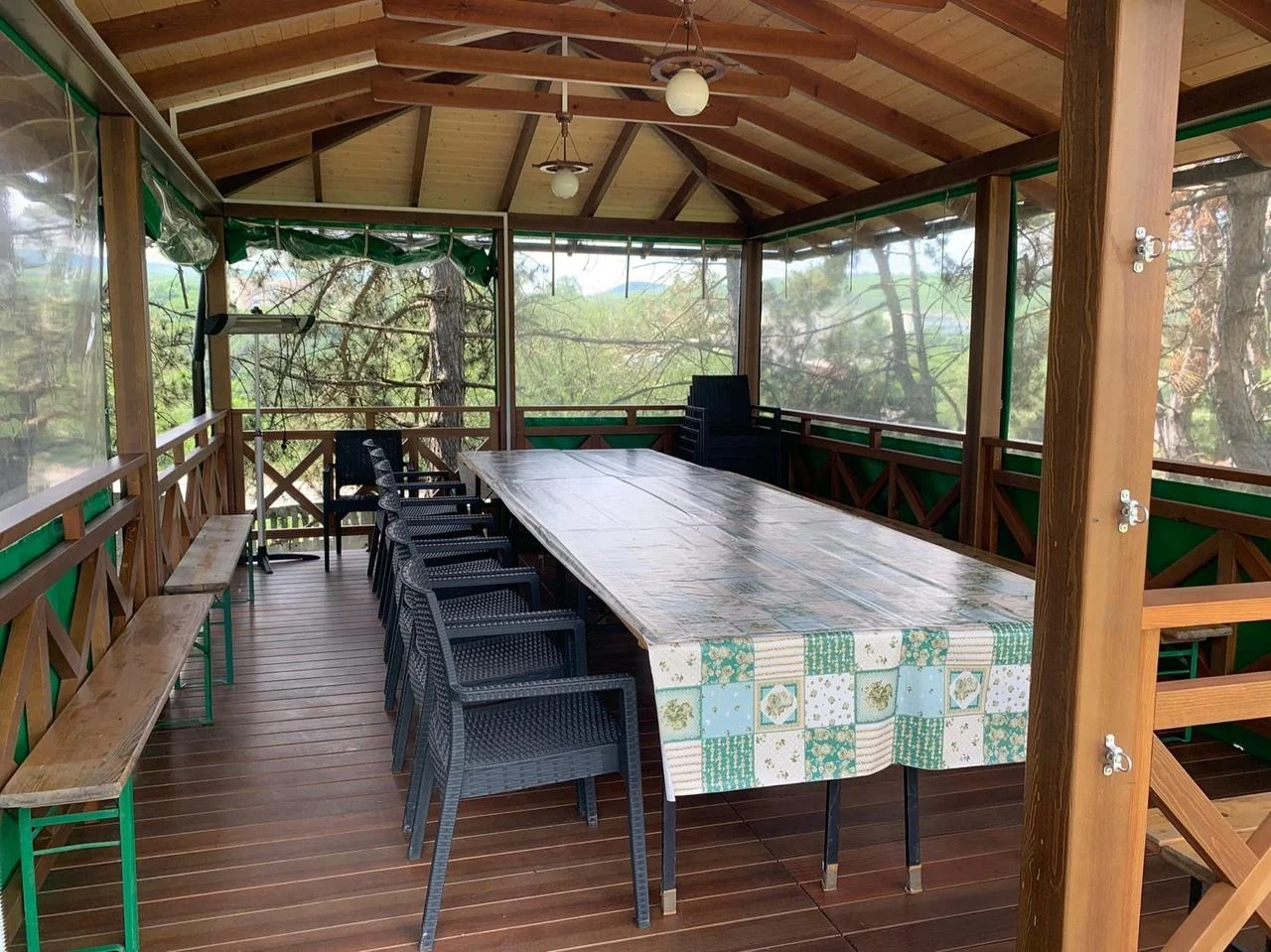 Беседки для пикника /от 25 до 30 человек в гостевом комплексе «Экорест»