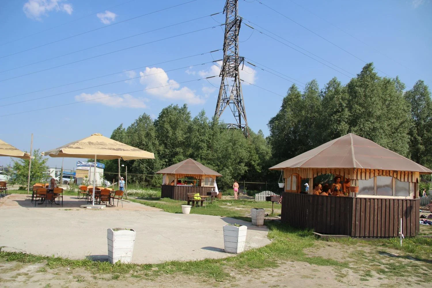 Стандартные беседки вместимостью от 8 до 15 человек