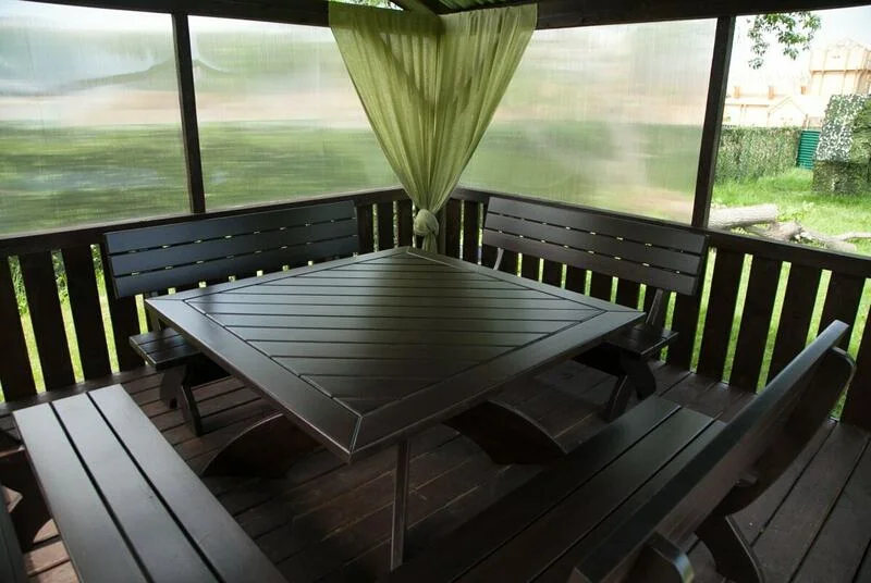 Роял Марин — деревянная беседка в аренду до 10 человек на территории Яхт Клуба