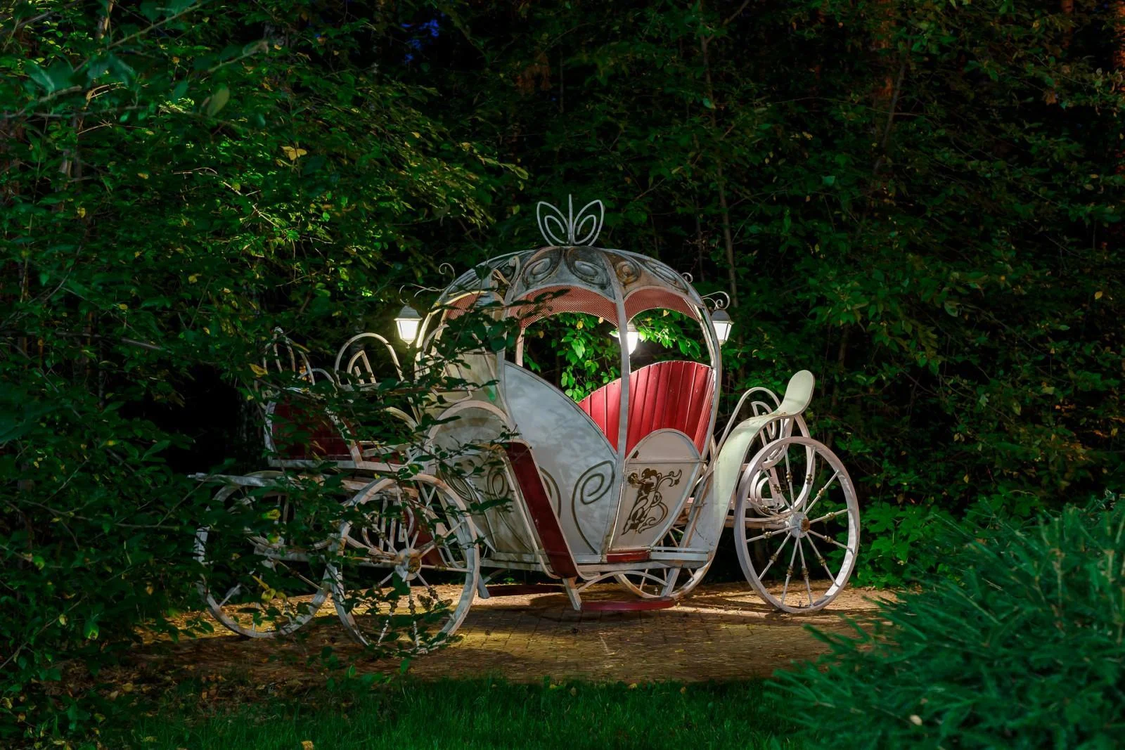 Аренда беседки с мангалом до 30 человек — Пансионат Былина (Бердск)