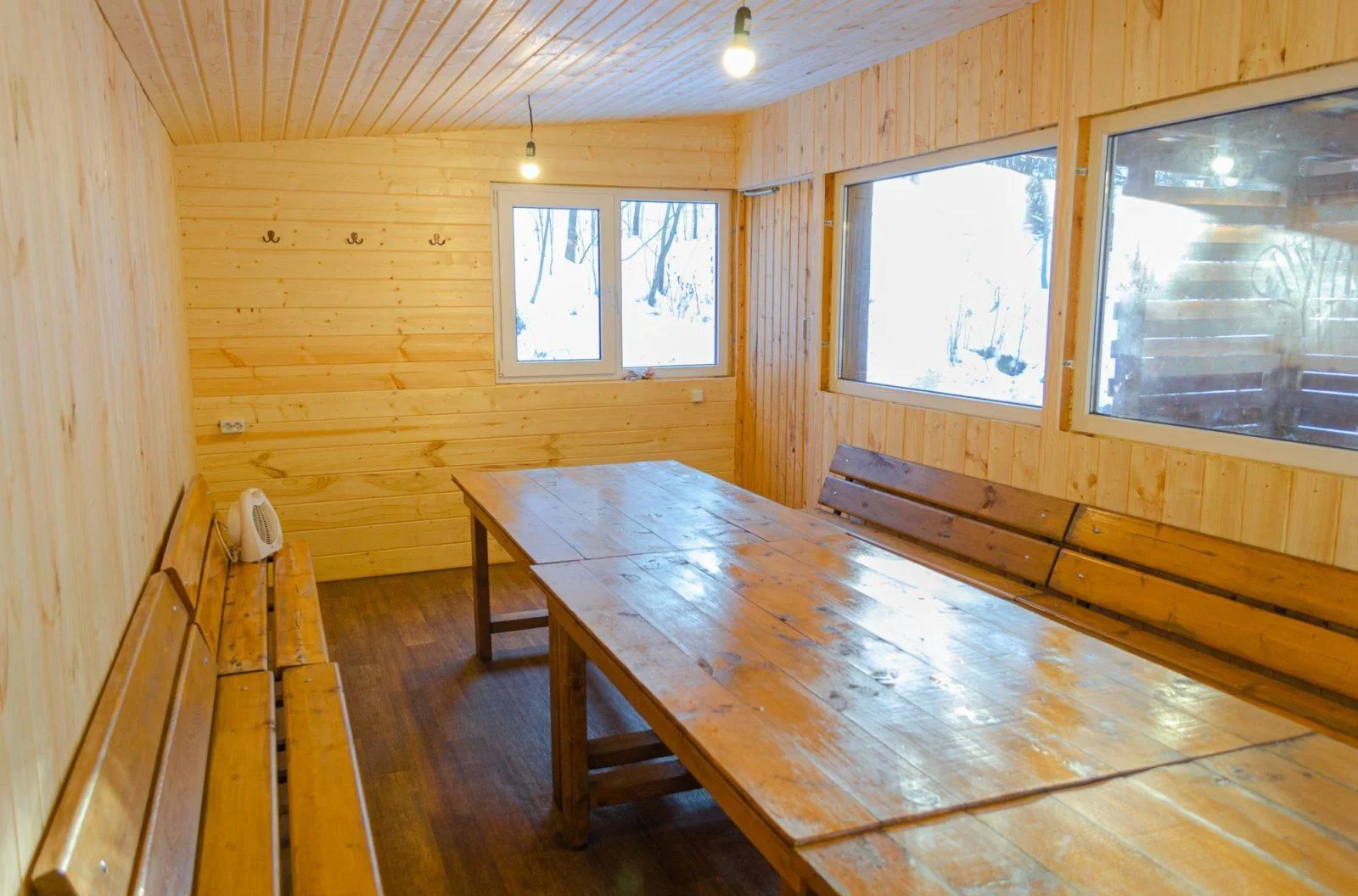 Теплая беседка на 20 человек для отдыха в любое время года