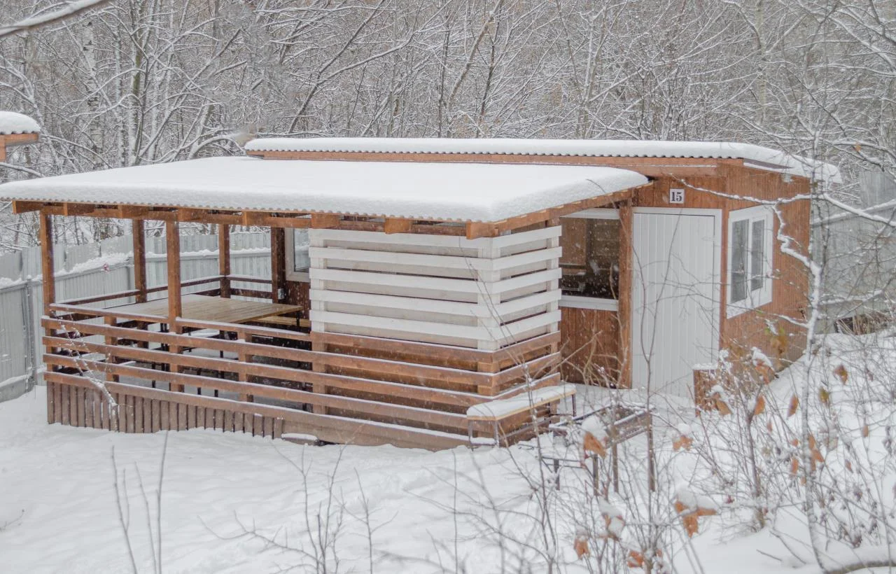 Теплая беседка на 20 человек для отдыха в любое время года