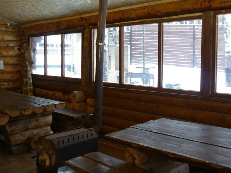 Большая беседка «Домик Охотника» до 40 человек в Парке Победы