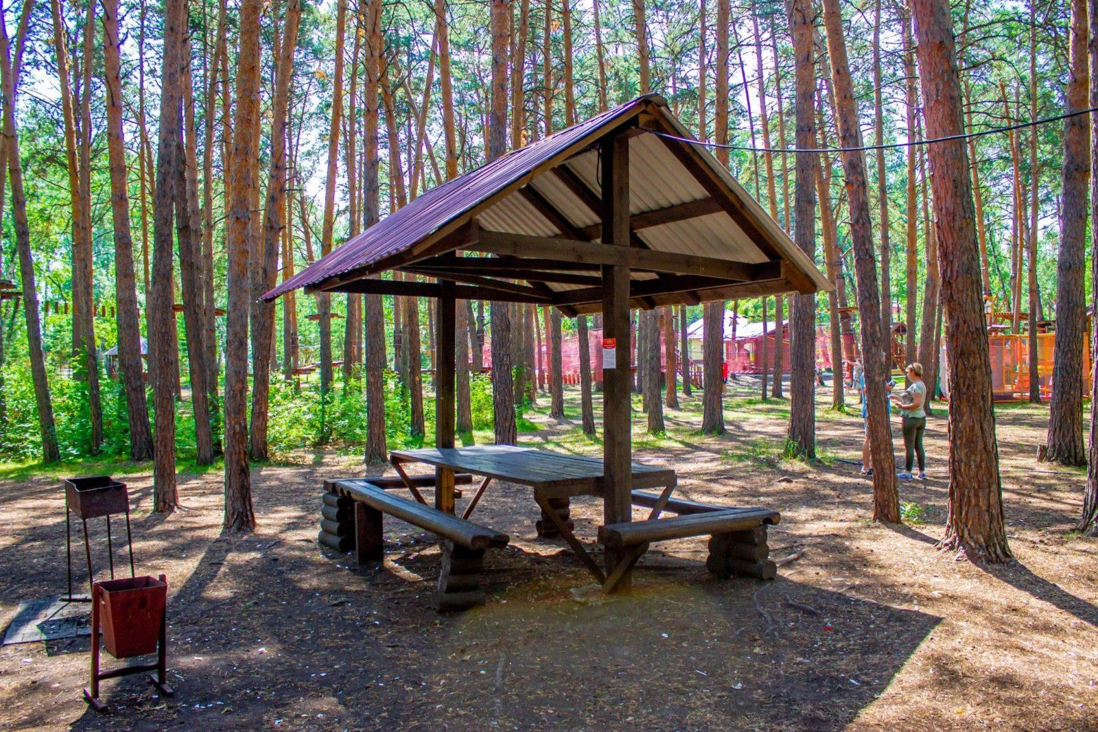 Отдых в беседках комплекса загородного отдыха «Сказка»