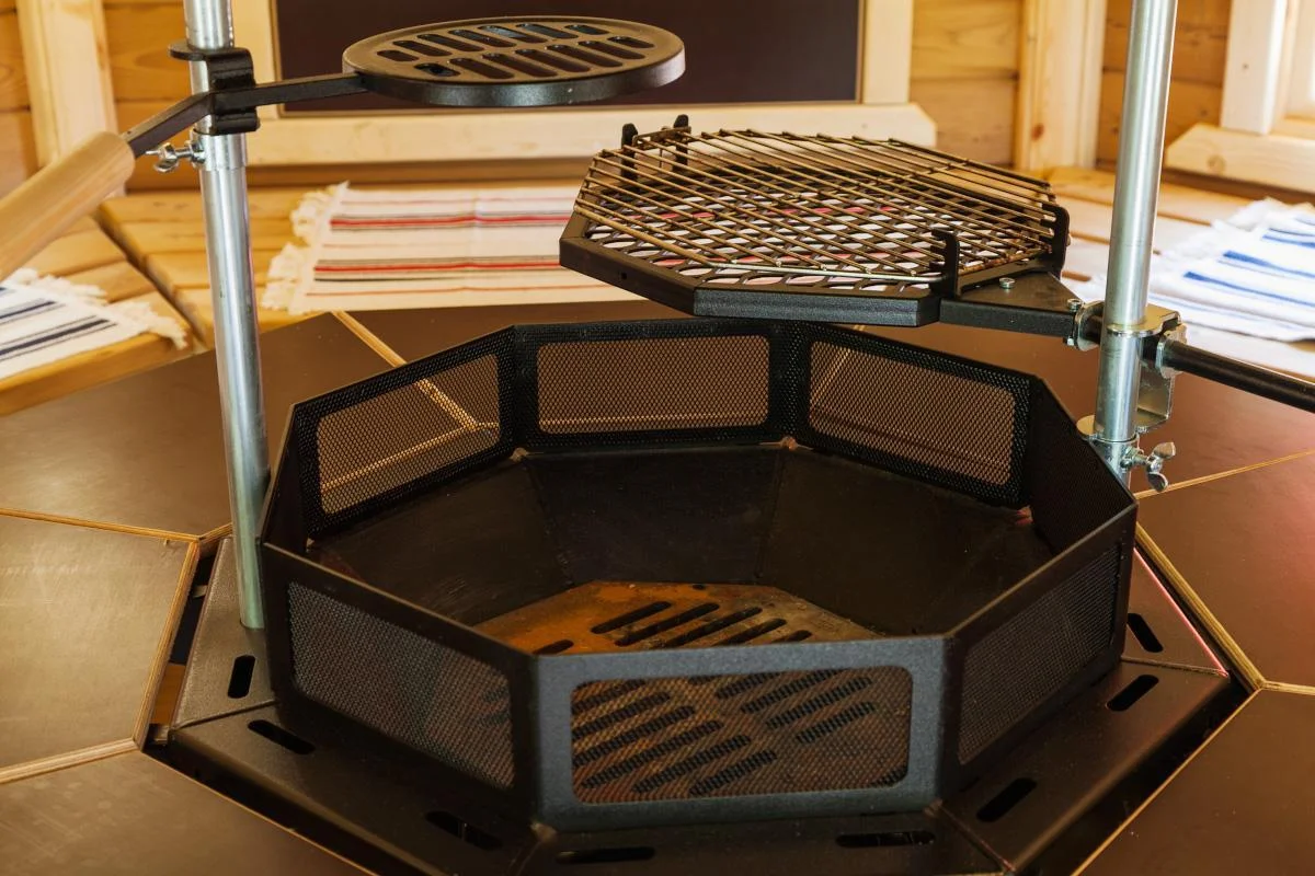 Барбекю домики (малый и большой) от 6 до 10 человек