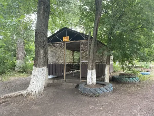 Зона отдыха на пруду 20 лет РККА
