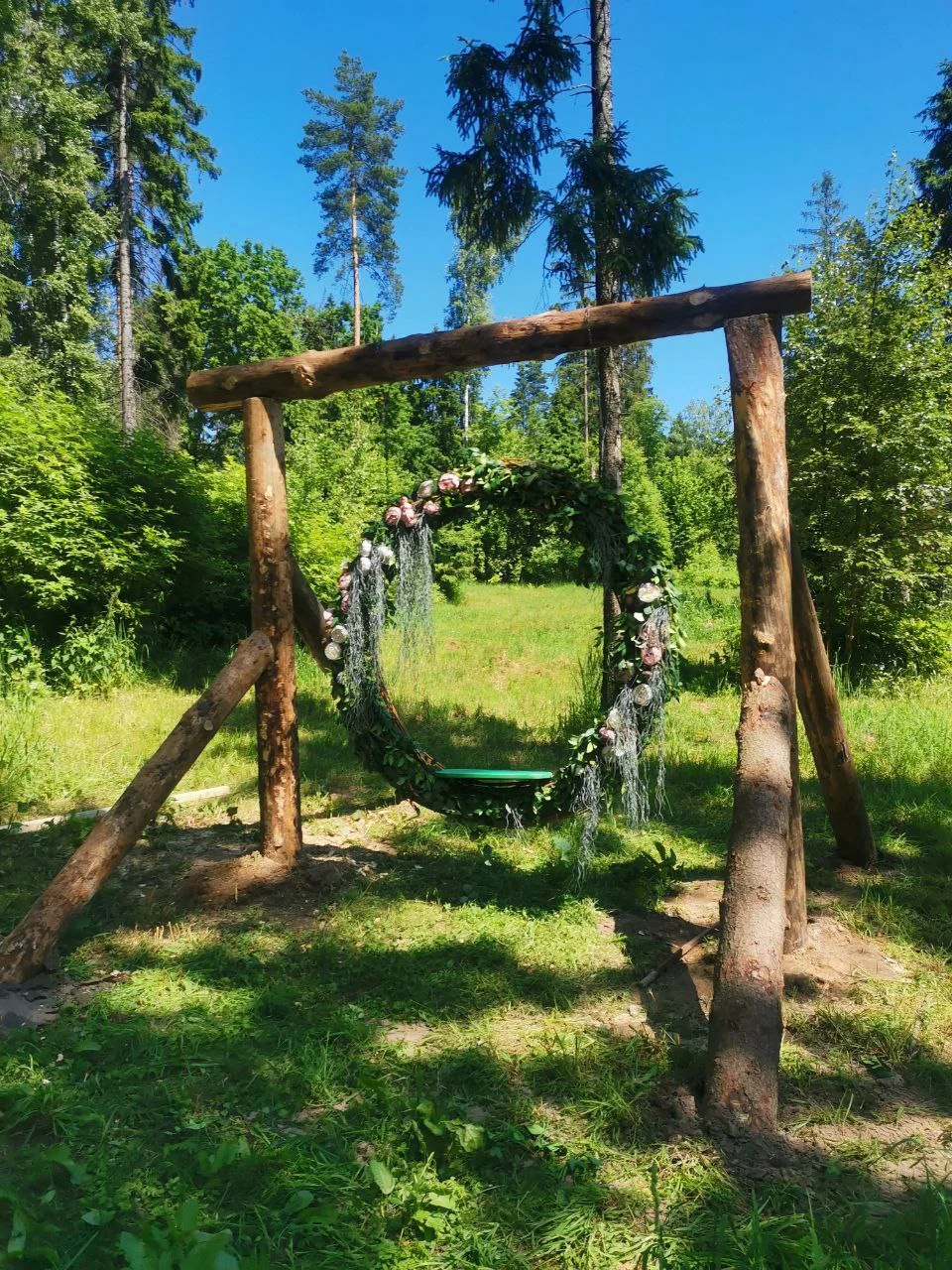 Аренда шатров береговой линий на 10-15 человек в гостинично-развлекательном комплексе «Малибу»
