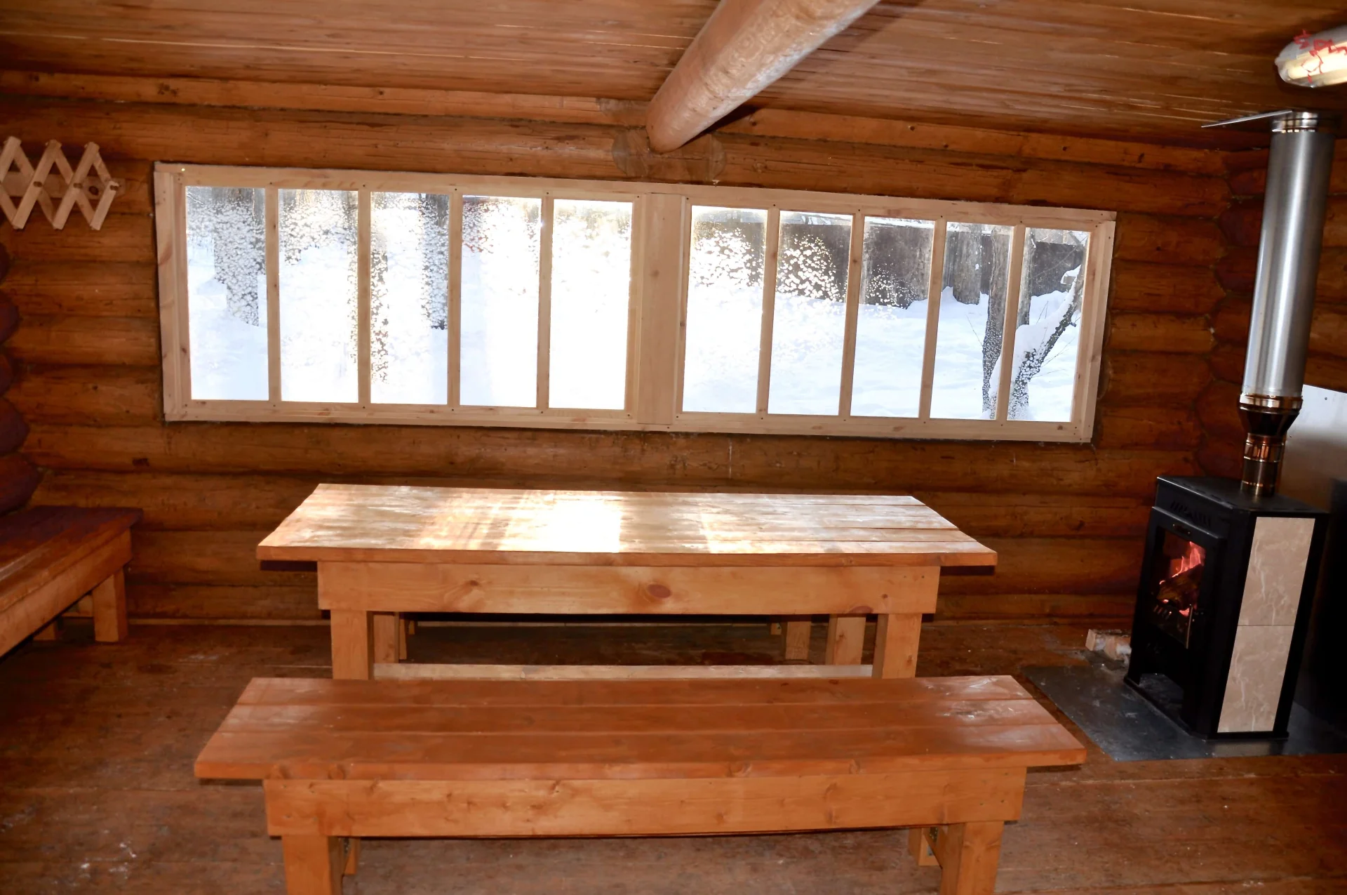 РТИ — Территория отдыха «Мангал» — Тёплая беседка, вмещающая до 24 человек.