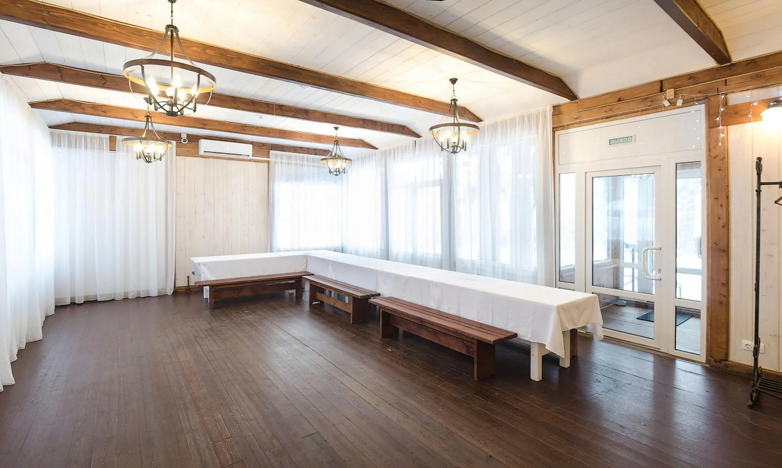 Уютная беседка на 30 человек с мангалом в Томске — Комплекс отдыха «Академия»