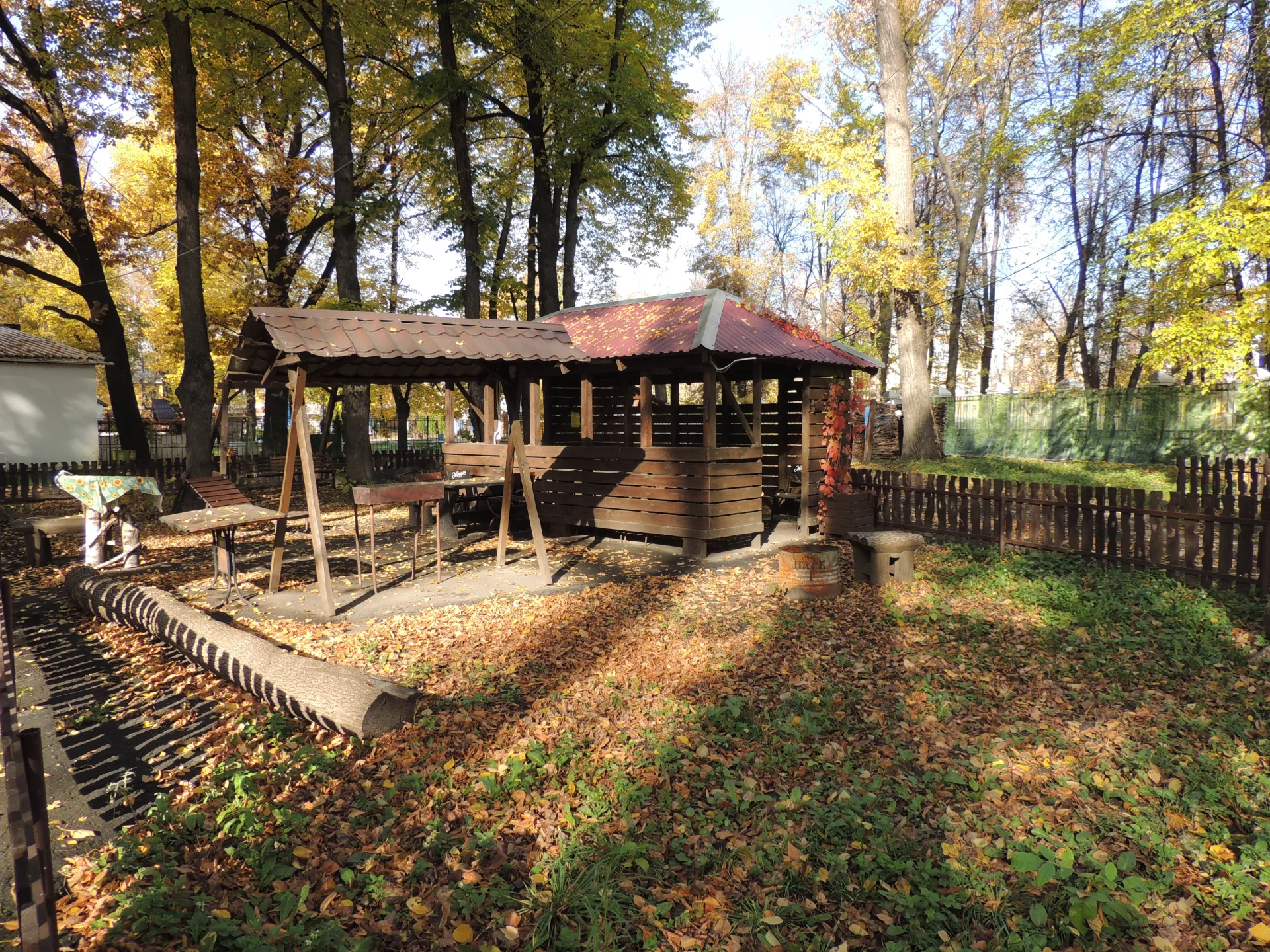 Аренда гриль домика / беседки до 100 человек в парке «1 Мая» Нижний-Новгород