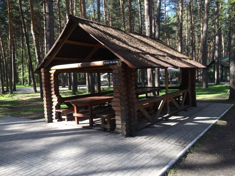 Крытая деревянная беседка на 25 человек в Сосновом Бору