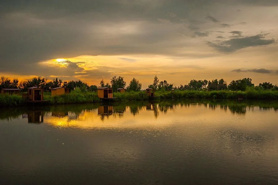 Беседки и домики на воде для платной рыбалки