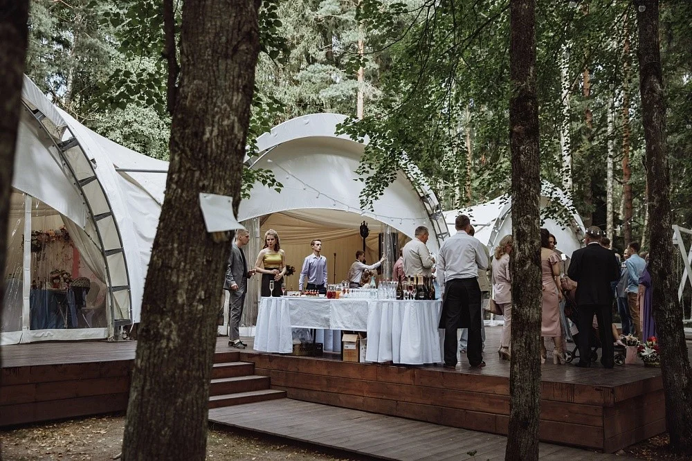 Арендовать шатер для Свадьбы на территории «Горкий холидей»