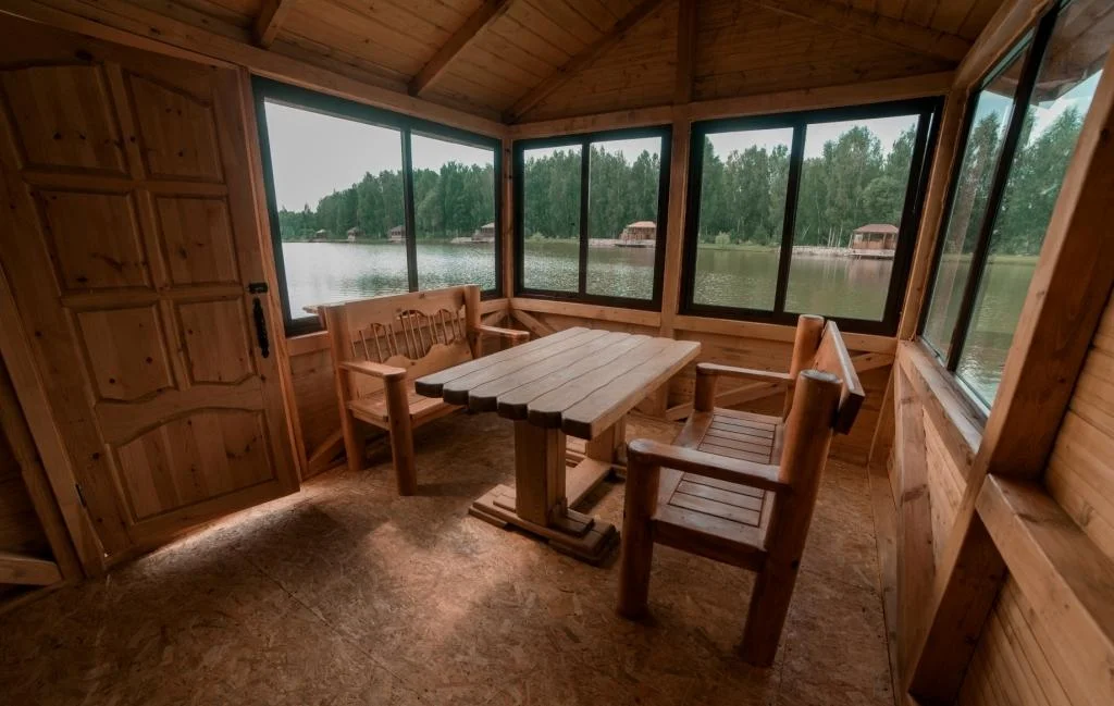 Беседка на воде (открытая /закрытая) для рыбака