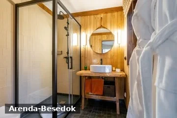 Загородный клуб WE LODGE