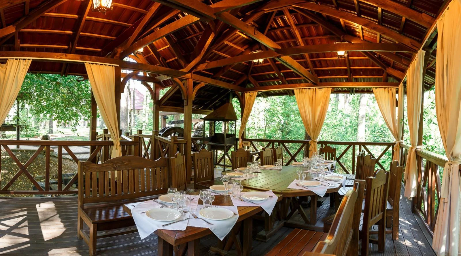 Аренда беседки до 20 человек на краю лесного оврага — Пансионат Былина (Бердск)