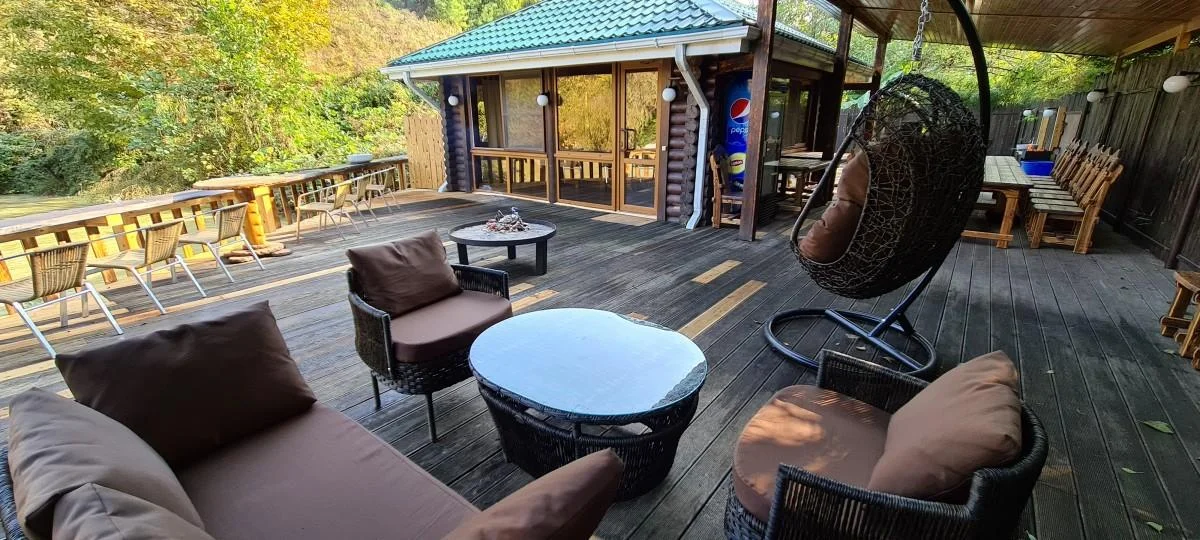 Отдых в домике «VIP озеро» на територии Ачигварского озера