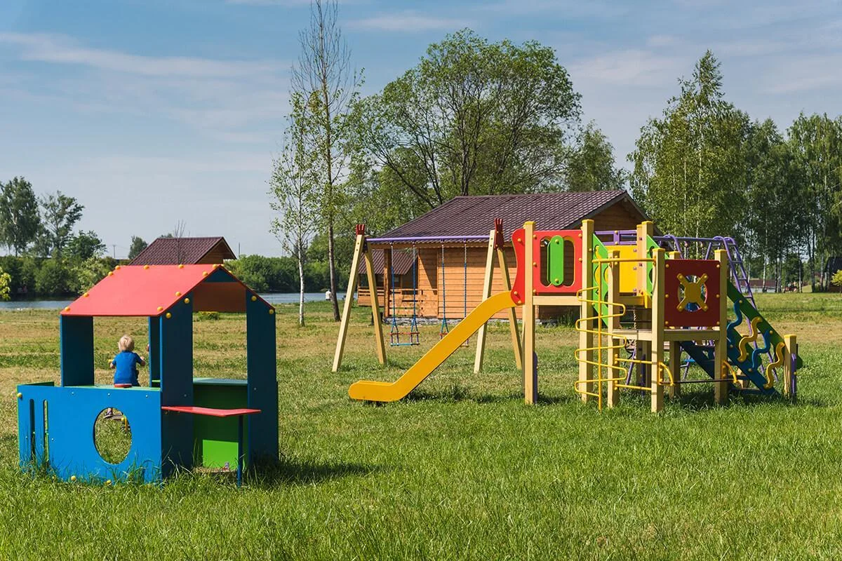 Рыболовная усадьба «Золотые караси» — аренда беседок и мангальных зон