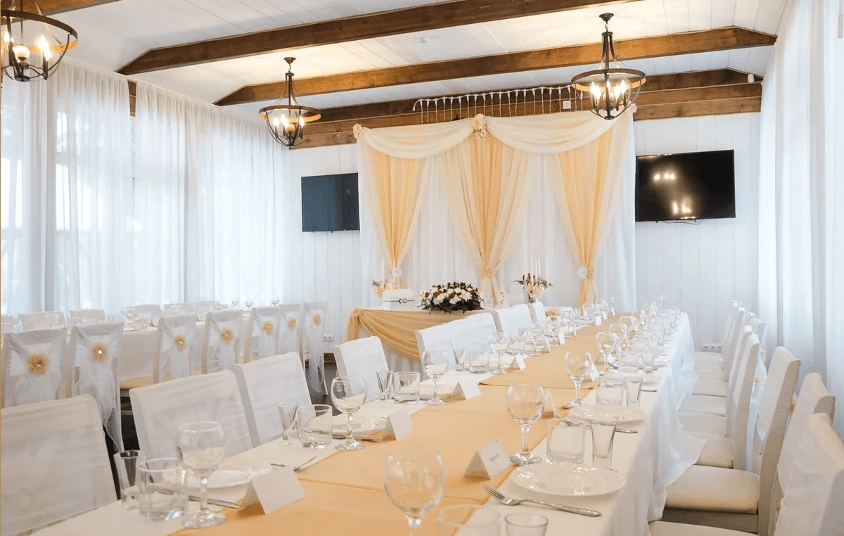 Большая беседка с верандой на 35 (75) человек — Комплекс отдыха «Академия»