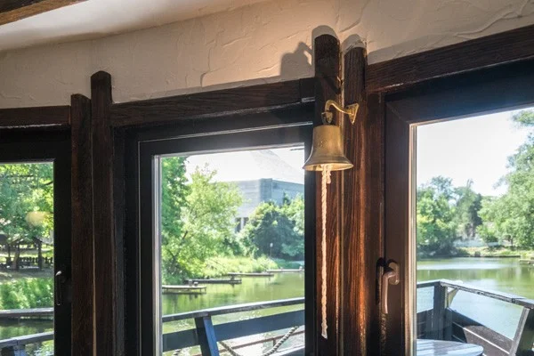 Аренда беседки (корабля) в ресторане «Рыбацкая деревня» Москва / СВАО