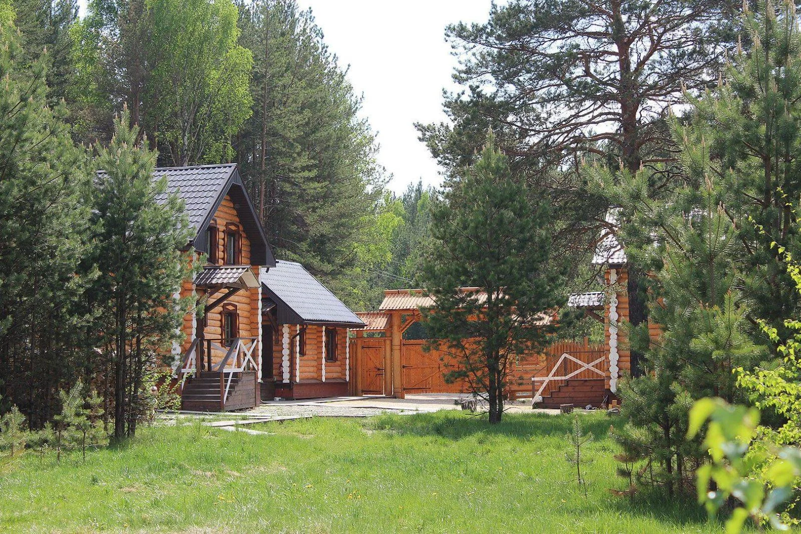 Уютное, открытое костровище для большой компании в Свердловской области