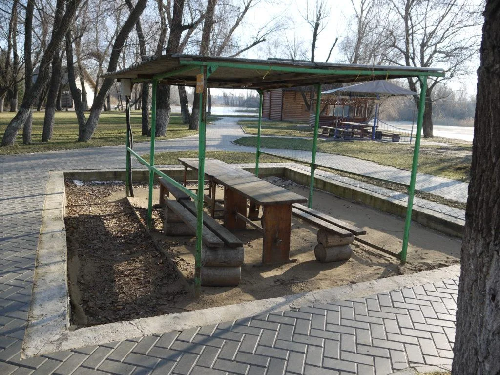 Аренда беседок для шашлыка в Саратове. Турбаза “Островок”