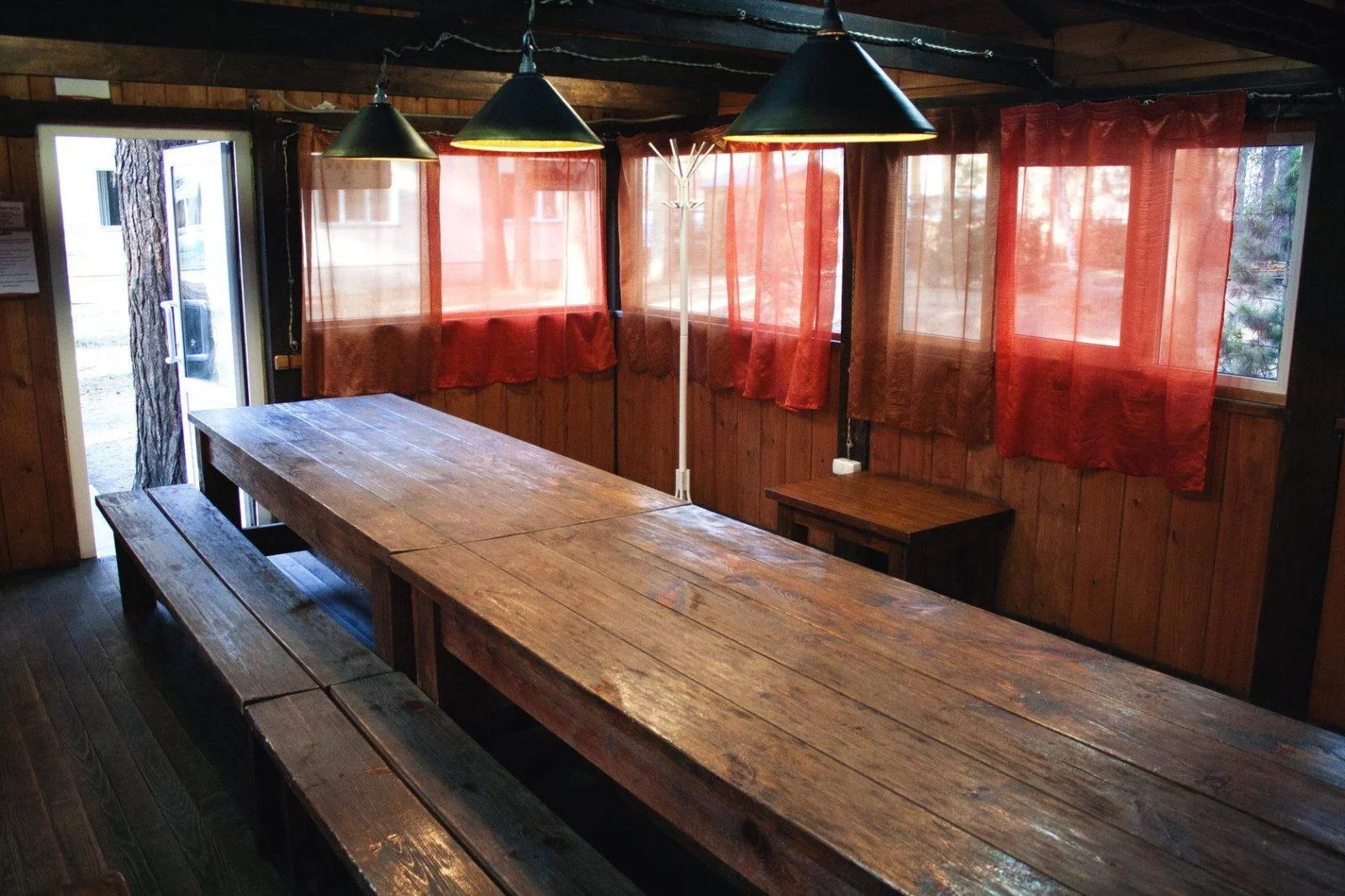 Аренда теплой беседки на 15 человек для шашлыка в Томске — Комплекс отдыха «Академия»