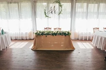 Красивый зал для корпоративов на 60 человек в Свердловской области — «Гринвальд»