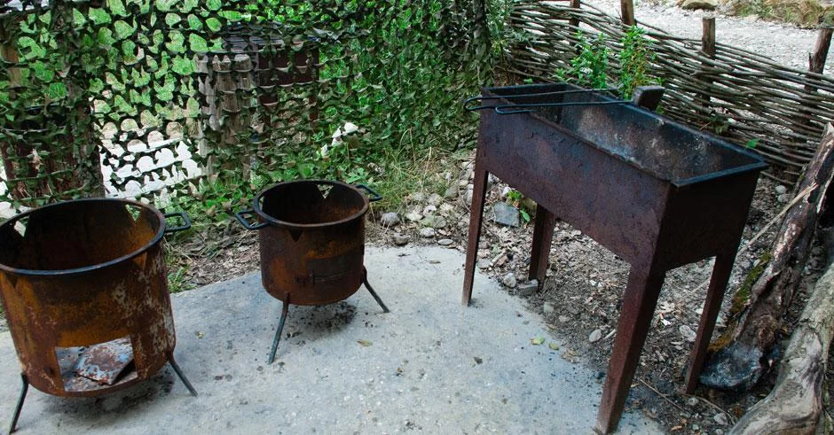 Беседки у воды на базе отдыха «Кабаний перевал»