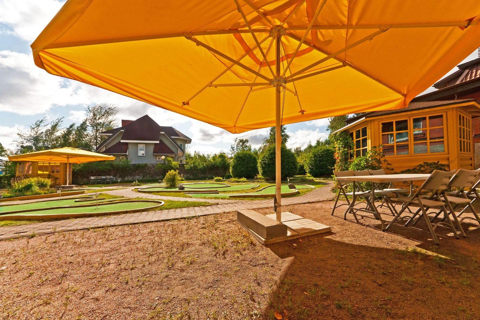 Мангальная беседка на территории отеля К-Визит