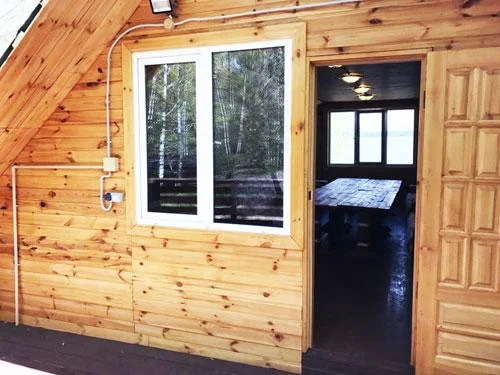 Избушки — банкетный зал в аренду до 10 человек (теплый)