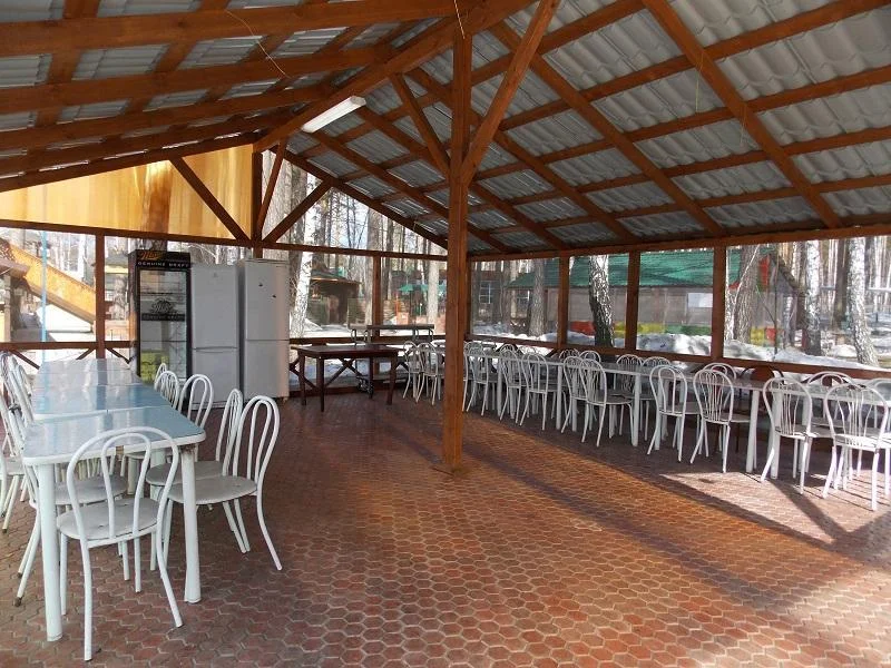 Большая беседка с мангалом на 40 человек у воды