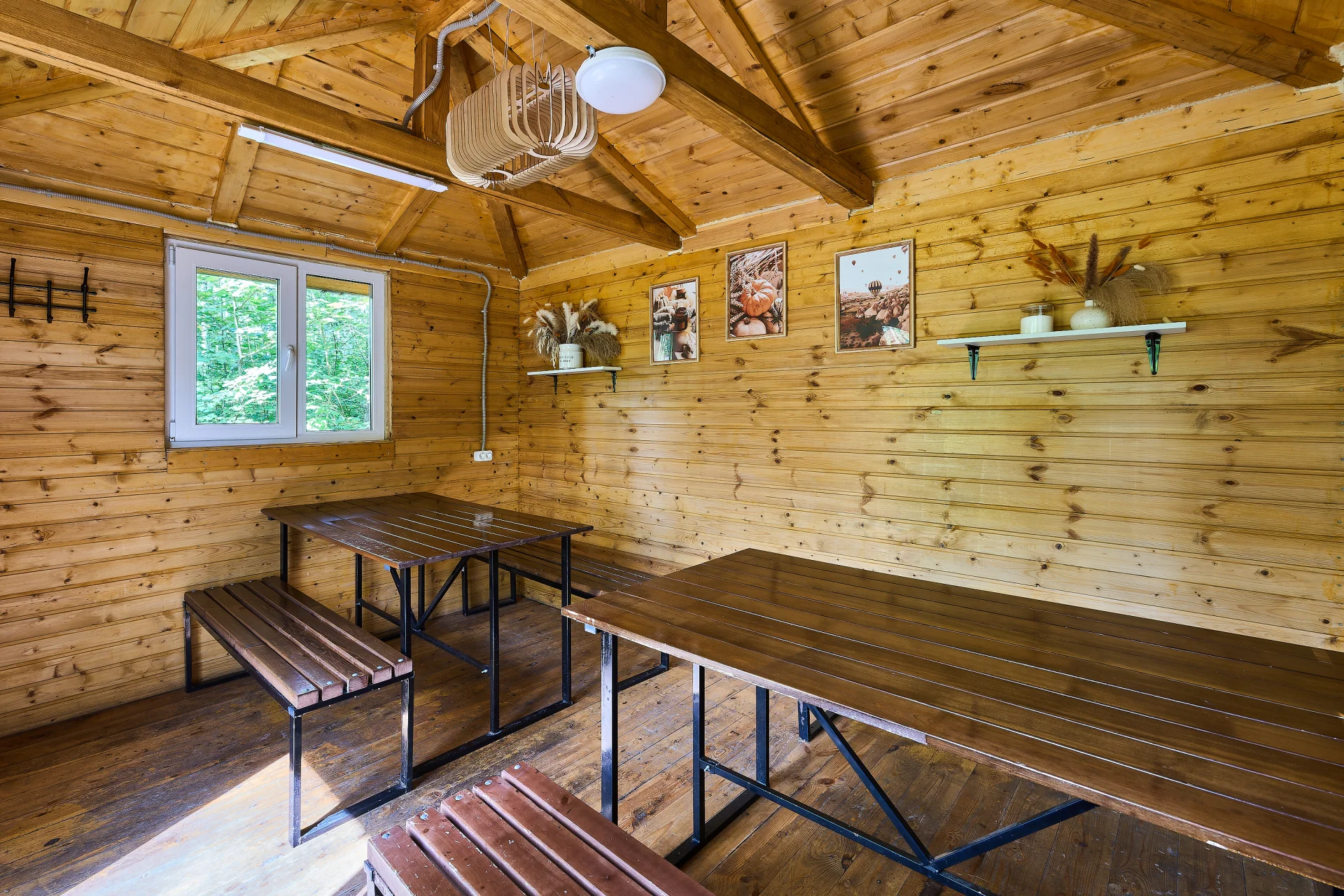 Теплая беседка с мангалом на 8 — 10 человек (Мытищи, Лосиный остров)