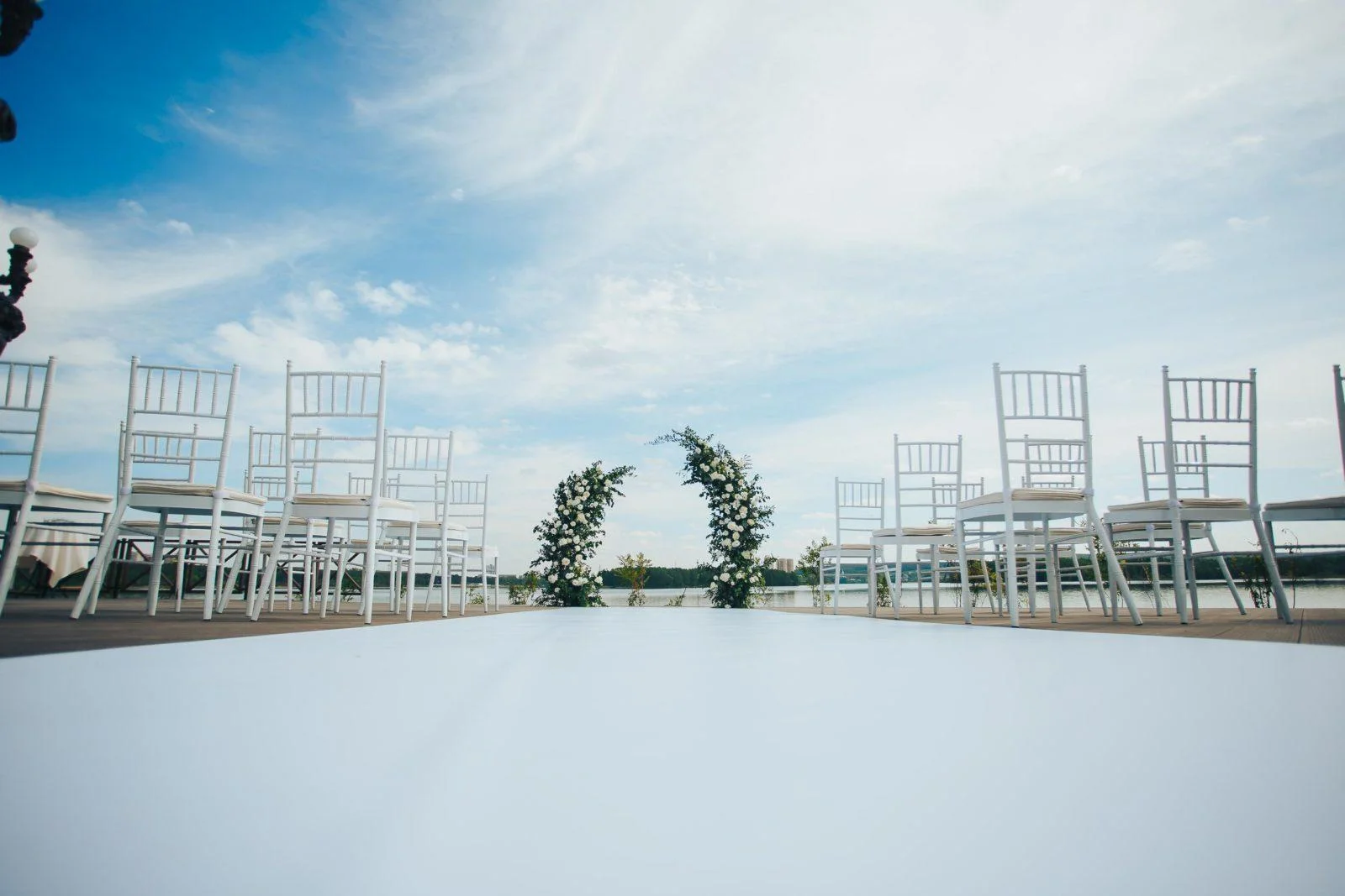 Шатер для свадеб и корпоративных мероприятий в Екатеринбурге