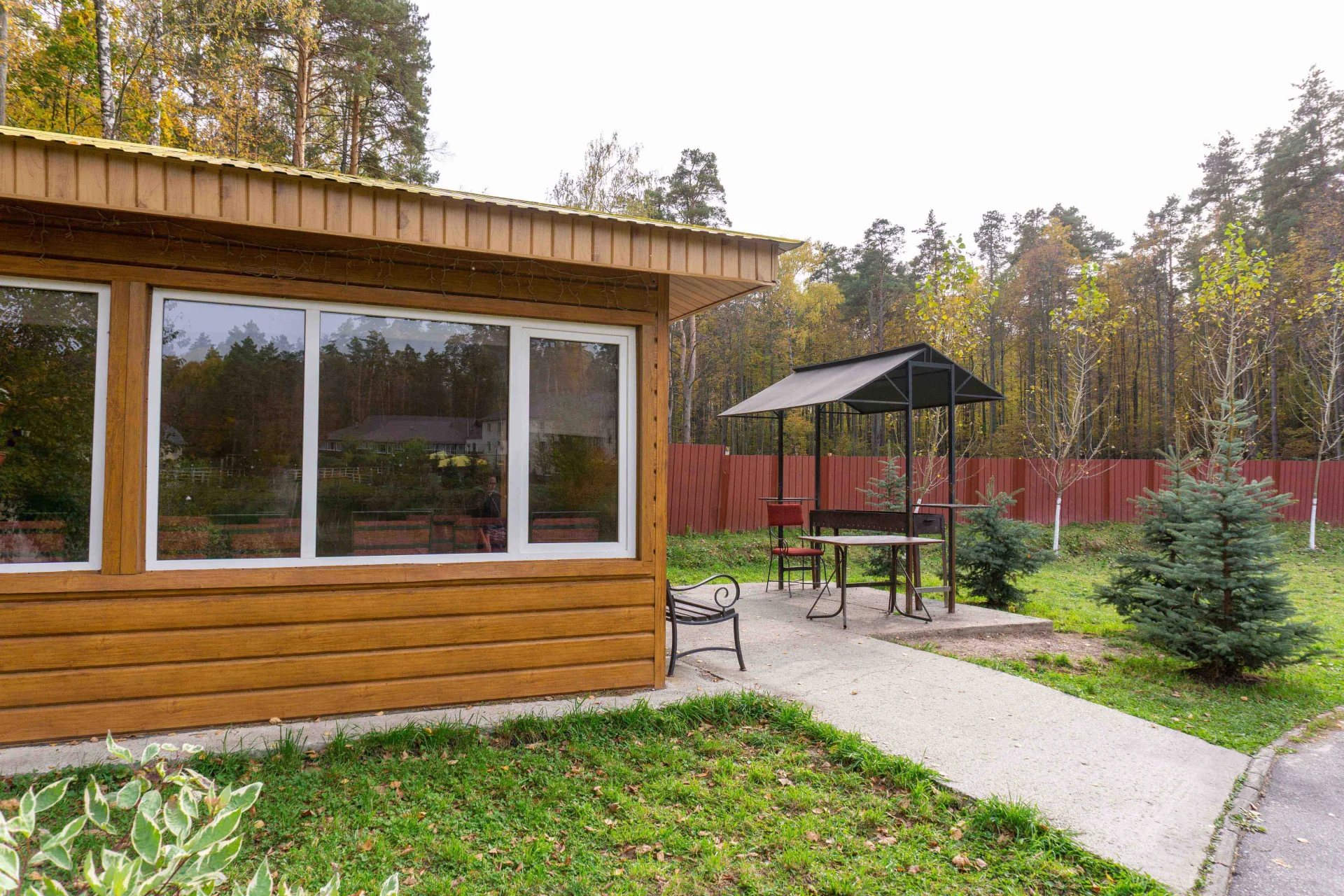 Аренда беседок с мангалом для шашлыка в Казани