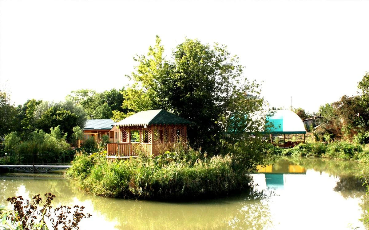 Сдаются в аренду пикниковые беседки — база отдыха»Ангара»