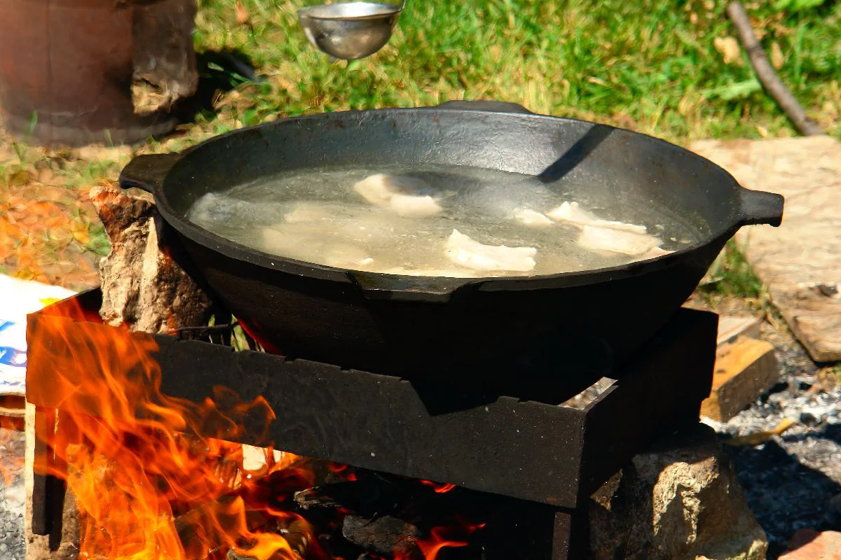 Беседка в лесу, база отдыха 8-й пост